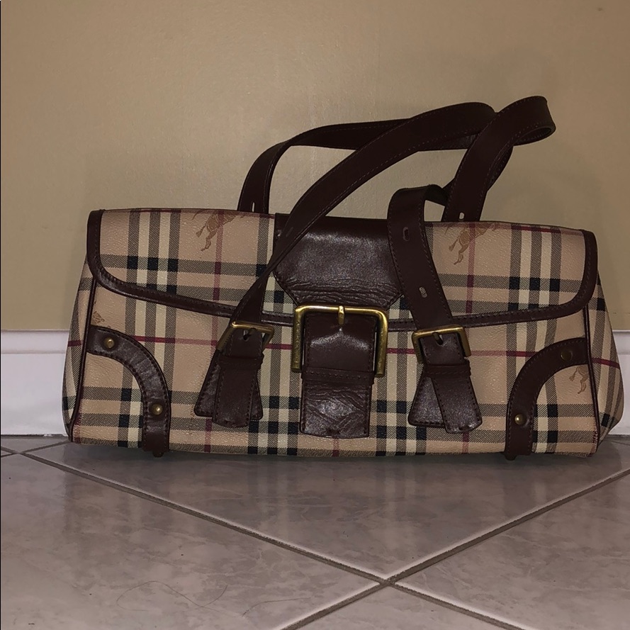 *Authentic* Burberry